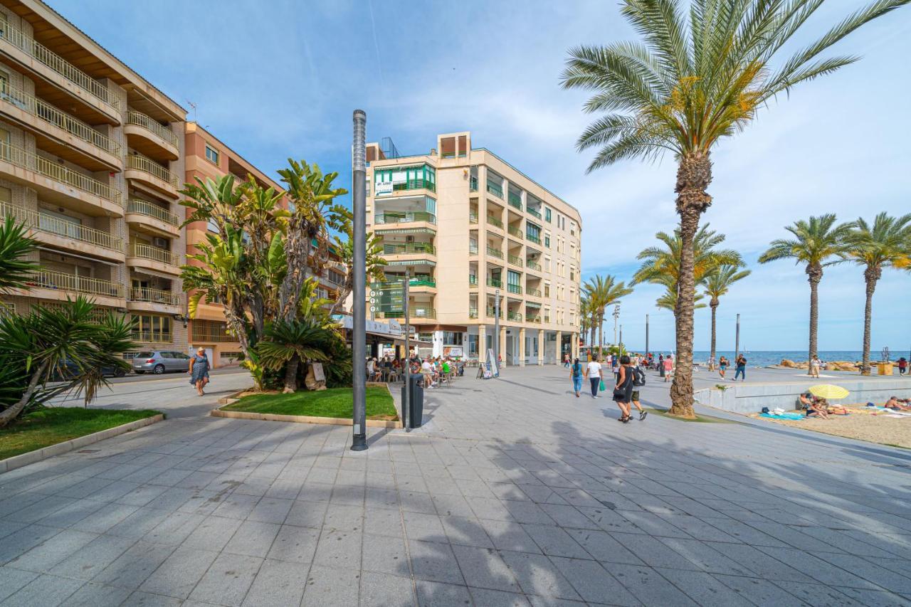 Casa Terra: Apartment 50 Meters From The Beach Торевьиа Экстерьер фото